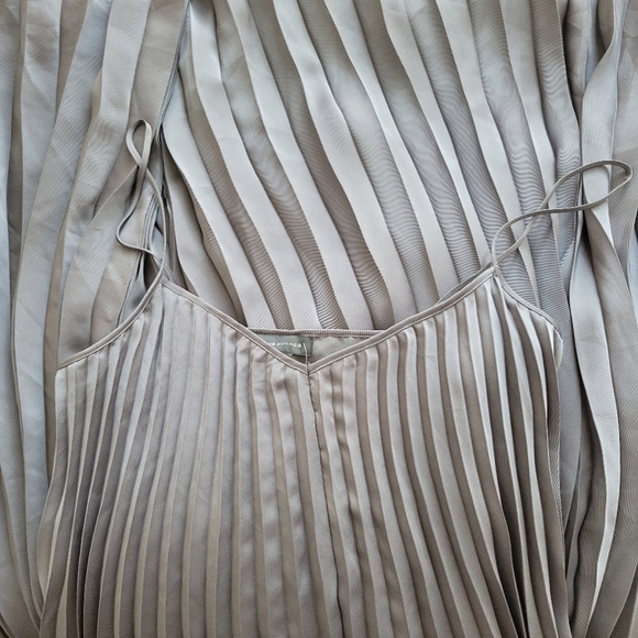 Club Monaco Dresses & Skirts - NWT CLUB MONACO Pleated Full Length Strappy Dress - Size 10 - Graphite